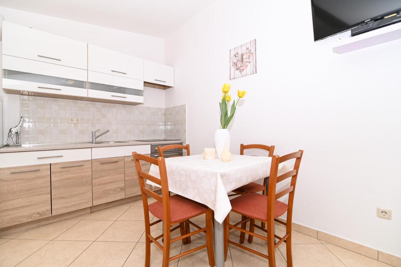 Apartmani Adria Трогир Экстерьер фото