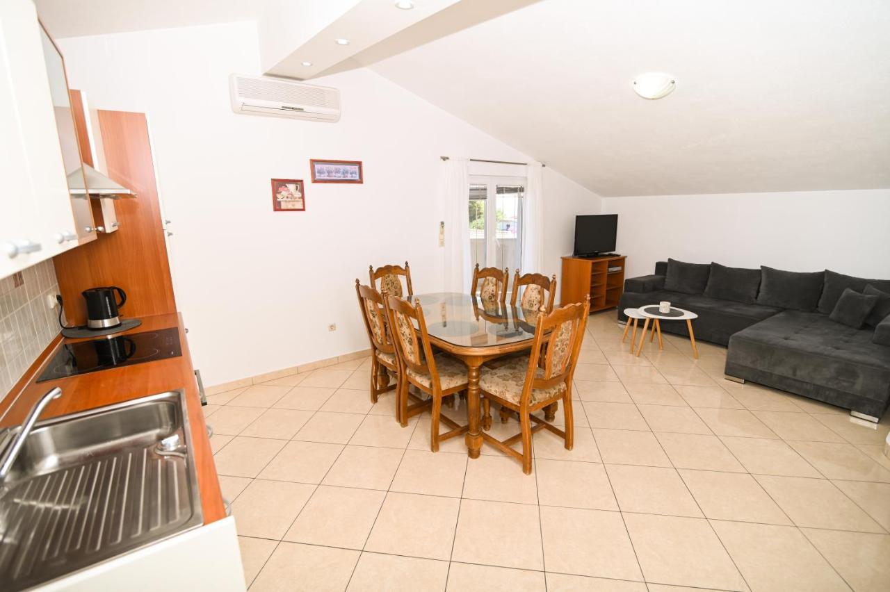 Apartmani Adria Трогир Экстерьер фото